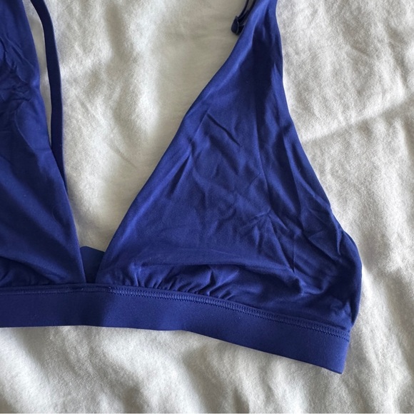 138 🆕💙 Lululemon Nulu Triange Bralette - Larkspur - Picture 9 of 11